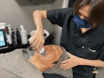 ルース(LUZ)/スクラバーピーリング/アイケア