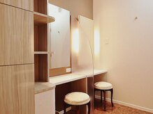 ツツイ/メイクルーム