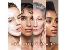 「肌育」を目的とした皮むけしない水光ピーリングで溢れる透明感