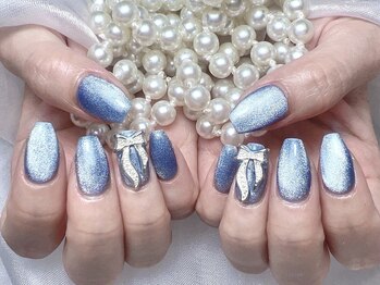 オーラムネイル(Aurum Nail ）)の写真/《マグネットorフラッシュ》ワンカラー+大きいパーツ２個プレゼント♪￥6000デザインを豊富にご用意★