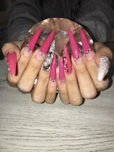 エスフィーネイルサロン ブリーユ(Esfy nailsalon Brille)/