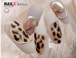 レオパードネイルひょう柄ネイル