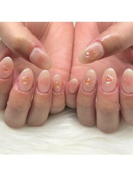 ちゅるんチークネイル