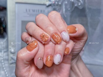 リュクス(LUXE)の写真/短い爪でも可愛く仕上がる！トレンドを押さえたデザインサンプルは500種類以上◇主役級に可愛い指先へ♪