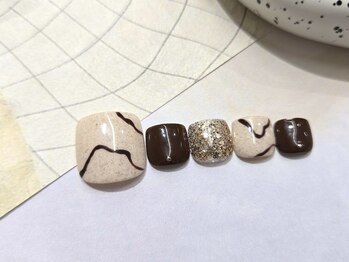 アローナ(Arona)/【FOOT】定額8800円