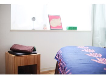 ミタスパ/自然光が気持ちの良いお部屋です