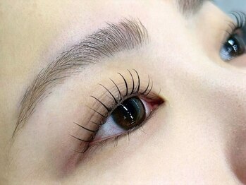 ルネア(Lunea)の写真/種類豊富なロッド・まつげパーマで理想の目元に♪1人1人に合わせたご提案で貴方だけの美しさを引き出す!