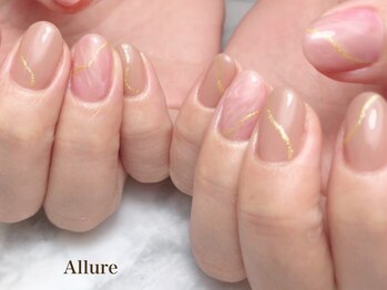 アリュール(Allure)/ニュアンスネイル