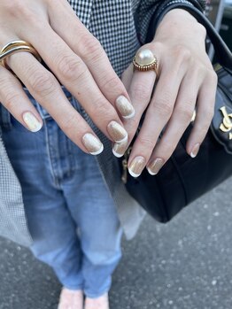 エム(em)/マグネットにフレンチ