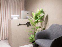 エッセンスビー 六本木/サロンの受付♪