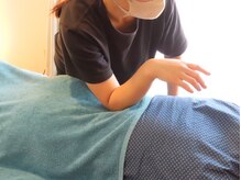 長らくお悩みの腰痛も深部までしっかりほぐします☆