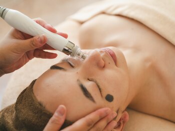 ポアレ(POARE)の写真/そのニキビ毛穴のギトギトで超加速！めちゃくちゃ荒れる前に早めのケアでニキビ予防もを！まだ間に合う！