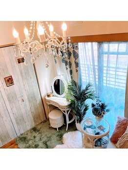 フレイヴァ ふじみ野(Flava)/お姫様気分のシャンデリア