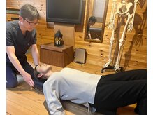 メリッサ接骨 整体院の雰囲気（施術後はセルフトレーニングも必要な場合はお伝えしております。）