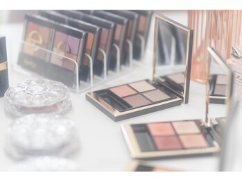 サロン ルシール(Salon lucir)/プチプラやデパコスまで取り揃え