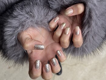 サクノネイル(SAKUNONAIL)/ミラーグラデラメネイル