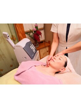 ホウレイ線・たるみ改善！予防ケア