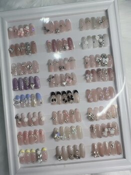 アジュールネイル 名古屋栄店(AzurNail)の写真/【オフ込シンプルデザイン¥4000/無制限ART2本付¥4500】全メニューオフ込!何度来ても同じ価格★当日予約OK♪