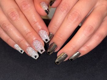 Iris ネイルアトリエ【アイリス】フィルインの写真/好みに合わせて選べる定額デザイン多数！毎月更新されるデザインで、毎月ネイルを楽しもう☆色味も変更OK♪