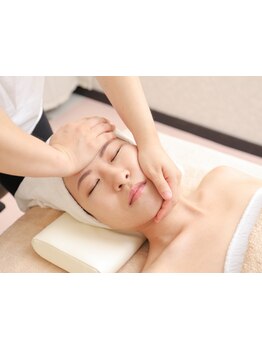 ホウレイ線・たるみ改善！予防ケア