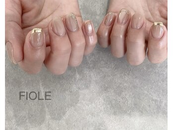 フィオル(FIOLE)/上品ネイル☆