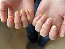 燈乃工房 三重鈴鹿本店(あかりのこうぼう)/春のイエローフレンチネイル