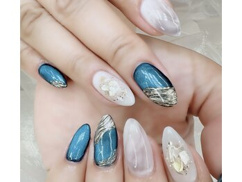 アリイネイルズ(ALII Nails)/ブルーデザイントレンド