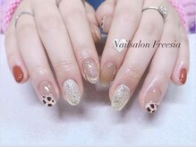 フリージア(Freesia)/選べる定額コース ¥7,980