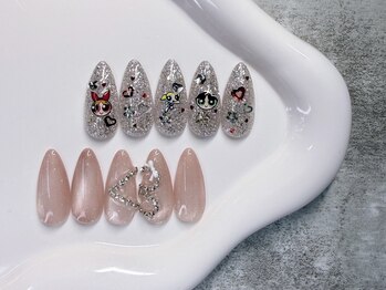 エトワールビューティー(ETOILE BEAUTY)の写真/【キャラクターパーツ有り】 フラッシュやマグネット、ミラーも種類豊富にご用意!最旬ネイルで気分もUP♪