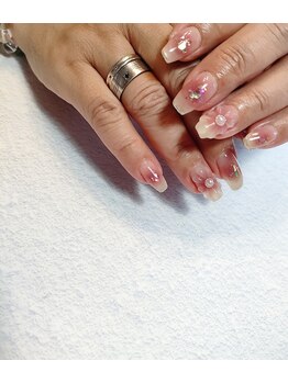 アンドナイン(&9)/チーク