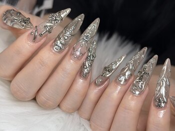 LUCI NAIL新大久保【ルシ ネイル】長さだし/持ち込み/ゴテゴテ/パラジェル/フィルイン/