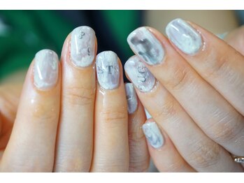 サロン デ ミランダ(Salon de Miranda)/