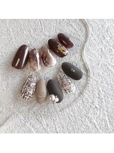 ラフィーナ(RAFFINA)/バレンタインネイル