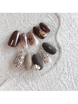 ラフィーナ(RAFFINA)/バレンタインネイル