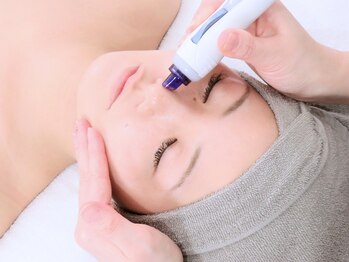 クリード(CLEAD)の写真/ハイドラで黒ずみ撃退！＆ララピール、プラピールで毛穴のお悩み改善へ♪毛穴レスのツルスベ陶器肌へ◎