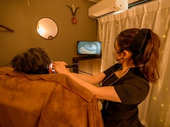 みみほっと/耳かきの前後に耳の中をチェック