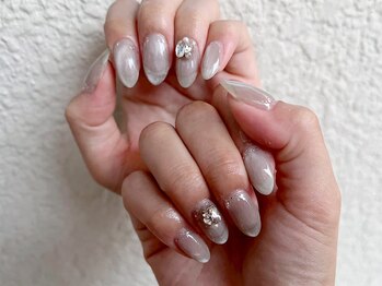 ネイルケアサロンエルミタージュ/水光マグネットネイル★