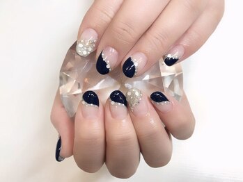 ココロバ ネイルアンドビューティーサロン(COCOLOBA)/ネイビーフレンチ♪