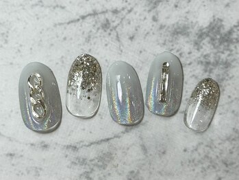 ネイルブレイク リリア(Nail Break lilia)/【初回オフ無料】ラメグラデ