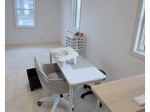 nail salon bunny's babiの雰囲気（1人サロンのためくつろげる空間にしています。）