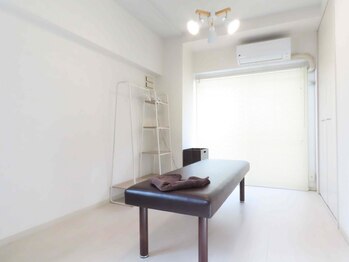 michi.【リラクゼーション/ストレッチ/肩こり/腰痛】の写真/【円山/完全個室/女性専用】ヨガの呼吸×ストレッチの組み合わせで、心身のバランスも一緒に整えます◎