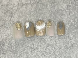 漆喰×ミラーのニュアンスネイル