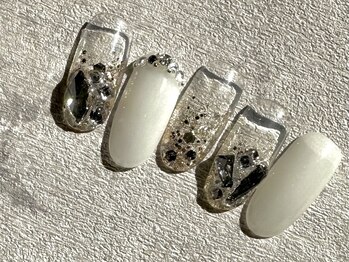 モンドスリー(MOND3)/ストーンネイル