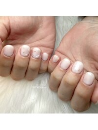 ちゅるんホワイトネイル