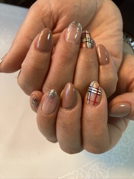 リアンナ アンド アイシンスタジオ &nbsp;甲府店(LIANAH&EYE SSIN STUDIO)/バーバリー ネイル