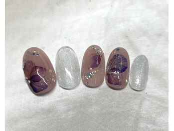 アミュレット(AMULET)/6月定額 6050円(税込)