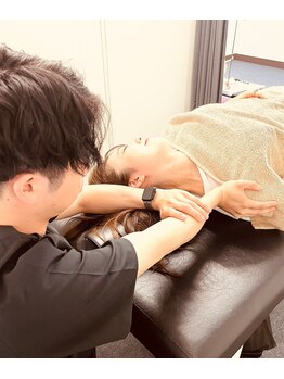 ナオル整体 姪浜院(NAORU整体)/【猫背矯正】