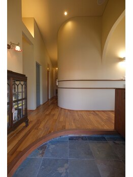 ポーラ 新居浜店(POLA)/玄関から一歩入ると