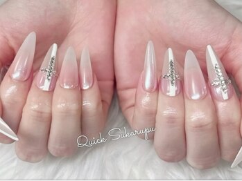 クイックスカルプ 高田馬場(Quick Sukarupu)/十字架ホワイトネイル