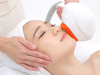 アイラブワン 大和 南林間店(eye love one)の写真/【あらゆる肌のお悩み改善★】光フォトでお肌にアプローチ!ベテランスタッフ揃いで初めての方もおすすめ♪